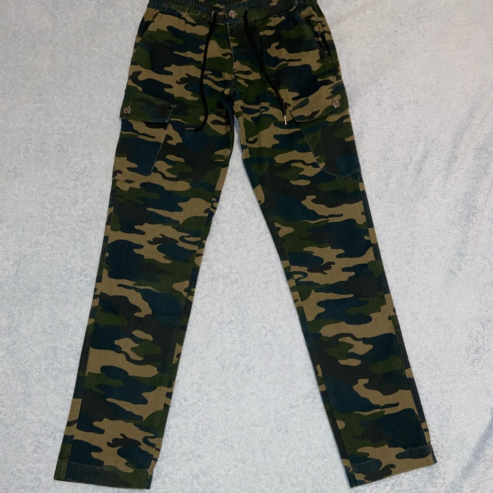 BRAND NEW True Religion jogger style skinny jean